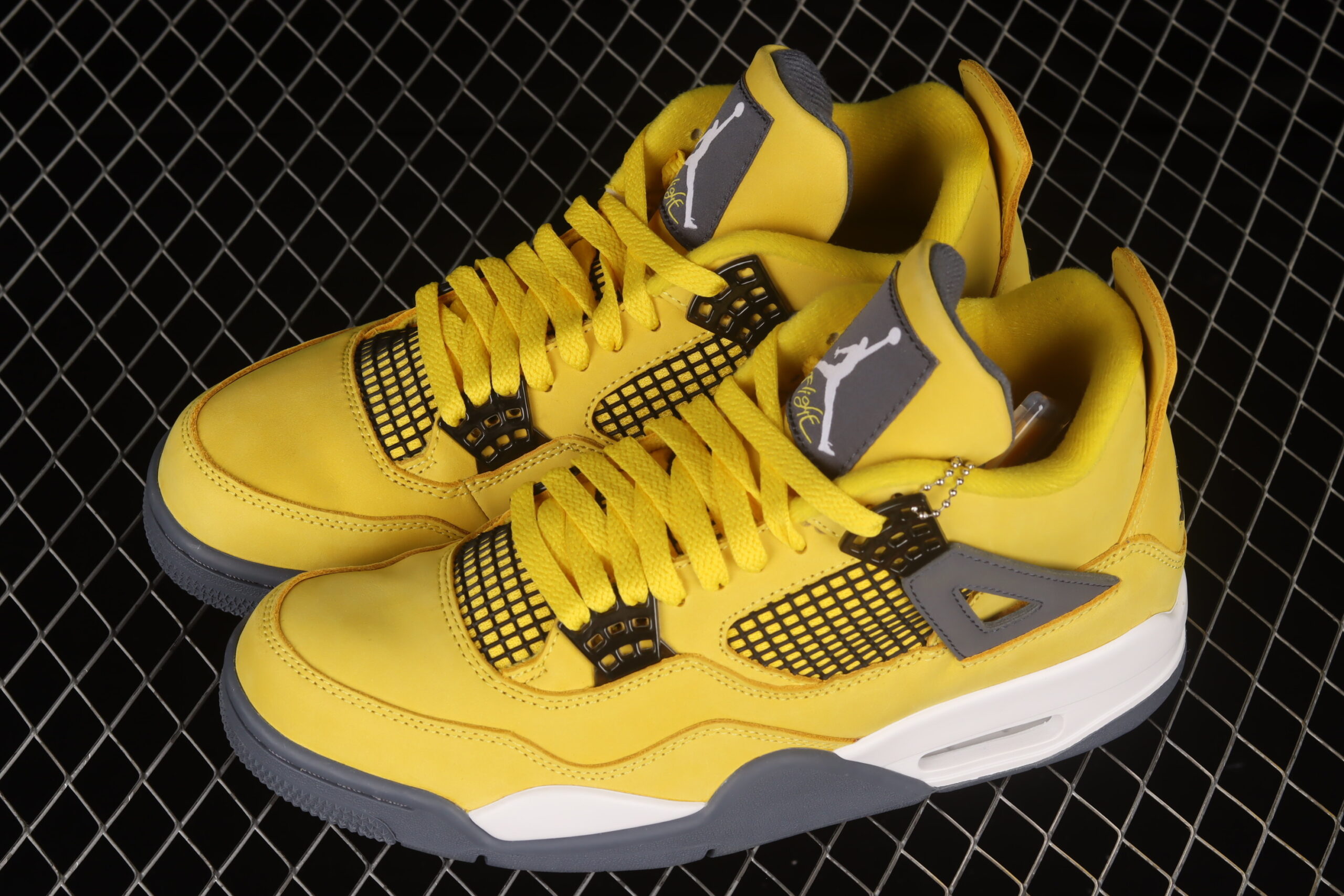 air jordan 4 retro 'lightning' ct8527-700 - yellow/gray - Image 3