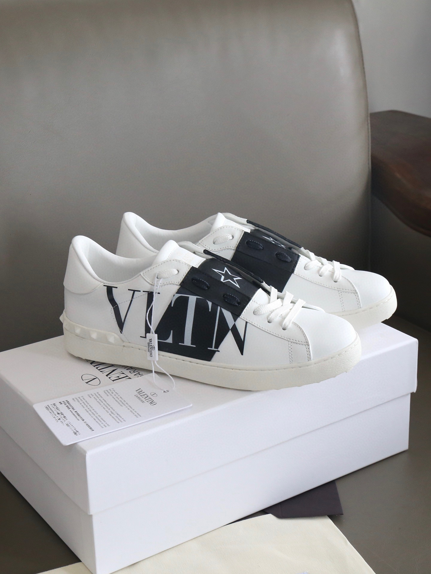 valentino vltn couples sneakers - sizes 35-44 - Image 9