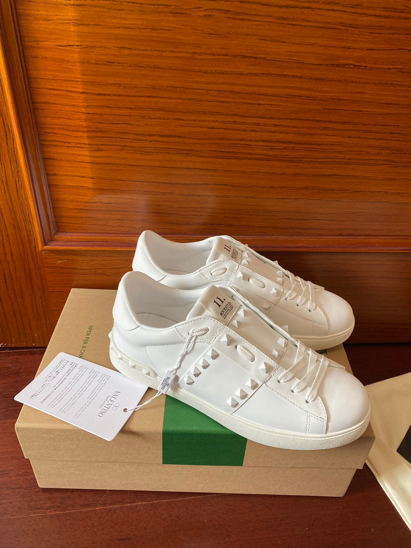 valentino couples sneakers 35-44 with studded design - Image 10