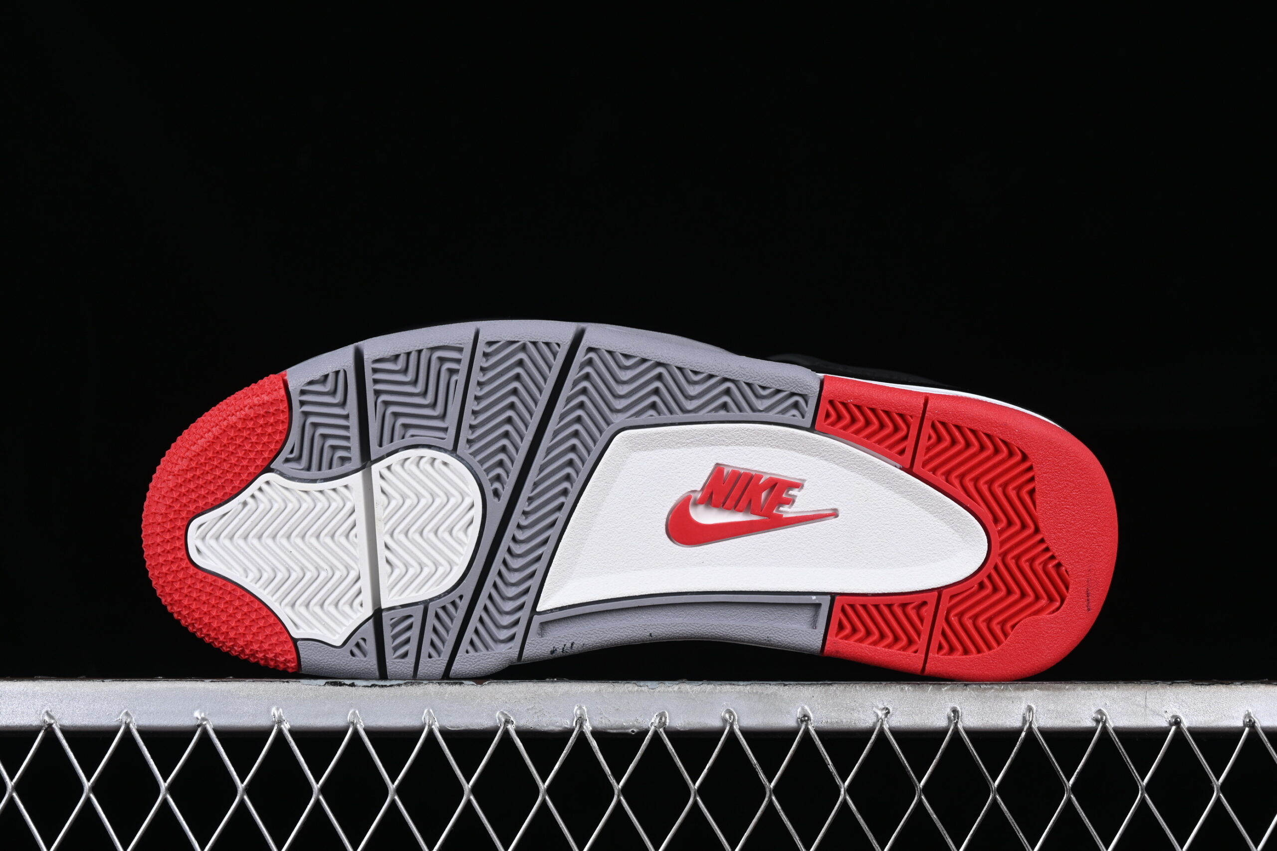 air jordan 4 retro 'bred reimagined' - fv5029-006 - Image 3