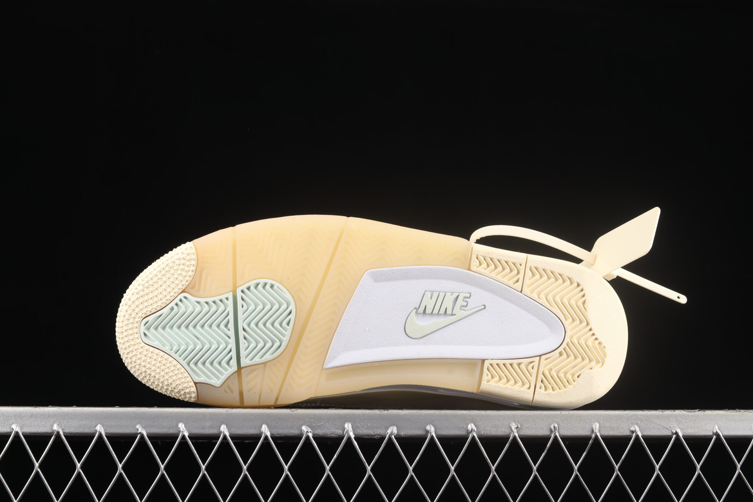 air jordan 4 retro 'cream/sail' cv9388-100 - Image 6